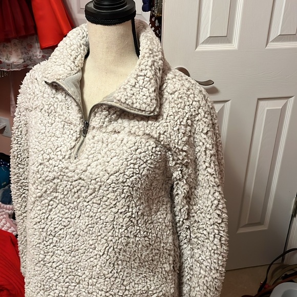 Quarter Zip Pullover - Picture 3 of 8